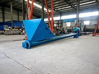 螺旋輸送機(jī)的輸送結(jié)構(gòu)為：螺旋機(jī)殼，螺旋軸，螺旋葉片，螺旋電機(jī)等多個(gè)部件的使用。